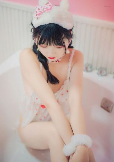一炕四女被窝交换啪啪小说_720在线观看高清